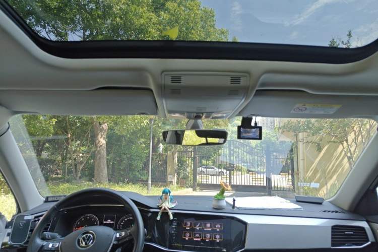 Used Volkswagen Tayron 2021 330TSI Two-Wheel Drive Luxury Smart Connectivity Version Headliner