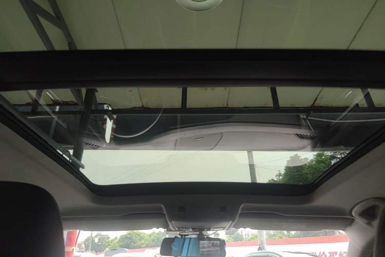 Used Volkswagen Tayron 2021 330TSI Two-Wheel-Drive 3rd Anniversary Limited Edition Headliner