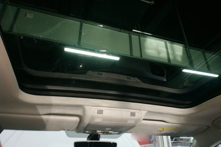 Used Volkswagen Tayron 2021 330TSI Two-Wheel-Drive 3rd Anniversary Limited Edition Headliner