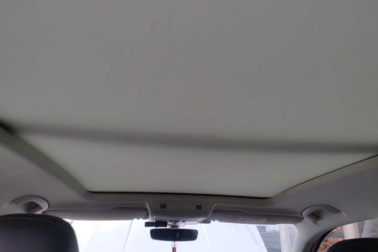 Used Volkswagen Tayron 2021 280TSI Two-Wheel Drive Luxury Smart Connectivity Version Headliner