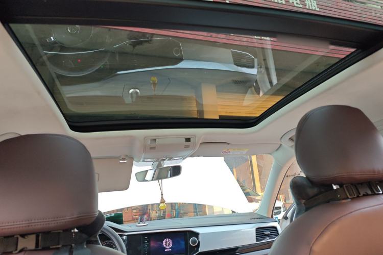 Used Volkswagen Tayron 2021 330TSI Two-Wheel Drive Luxury Smart Connectivity Version Headliner