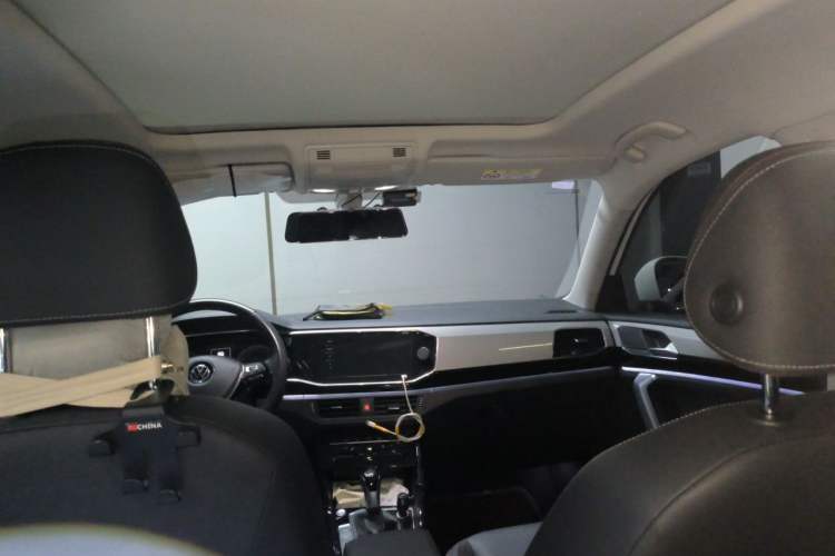 Used Volkswagen Tayron 2021 280TSI Two-Wheel Drive Luxury Smart Connectivity Version Headliner