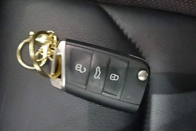 Used Volkswagen Tayron 2021 330TSI Two-Wheel Drive Luxury Smart Connectivity Version Interior 1