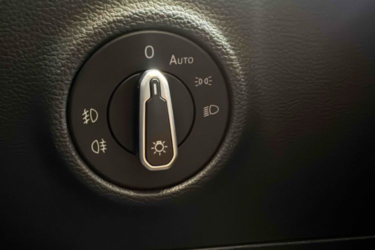 Used Volkswagen Tayron 2021 330TSI Two-Wheel Drive 30th Anniversary Edition Interior 1