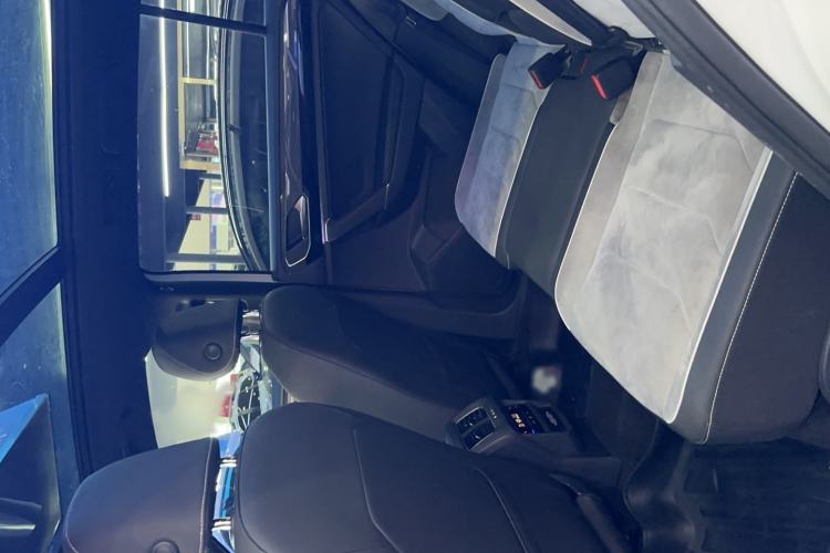 Used Volkswagen Tayron 2021 380TSI All-Wheel Drive R-Line Connected Version Interior 2