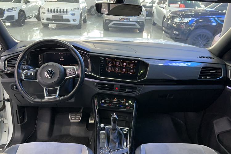 Used Volkswagen Tayron 2021 380TSI All-Wheel Drive R-Line Connected Version Interior 3