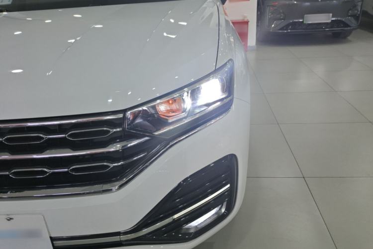 Used Volkswagen Tayron 2021 380TSI All-Wheel Drive R-Line Connected Version Left Front Headlight