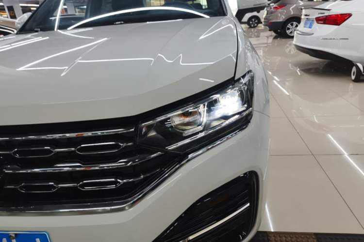 Used Volkswagen Tayron 2021 380TSI All-Wheel Drive R-Line Connected Version Left Front Headlight
