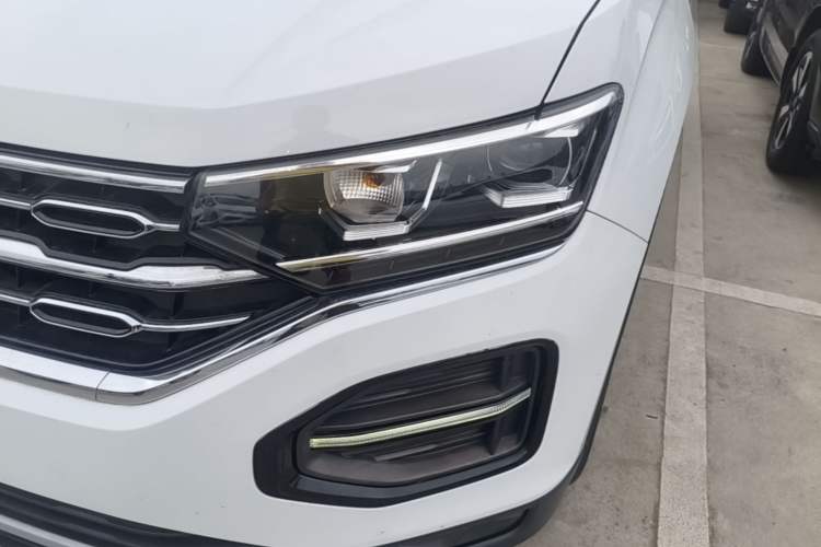 Used Volkswagen Tayron 2021 330TSI Two-Wheel-Drive 3rd Anniversary Limited Edition Left Front Headlight