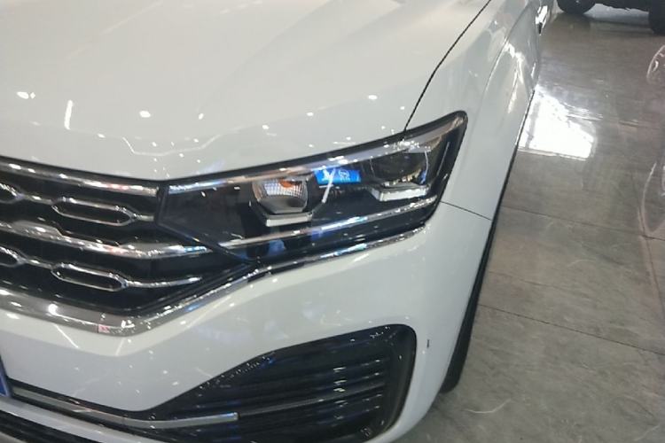 Used Volkswagen Tayron 2021 380TSI All-Wheel Drive R-Line Connected Version Left Front Headlight
