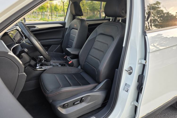 Used Volkswagen Tayron 2021 330TSI Two-Wheel Drive 30th Anniversary Edition Left Front Seat