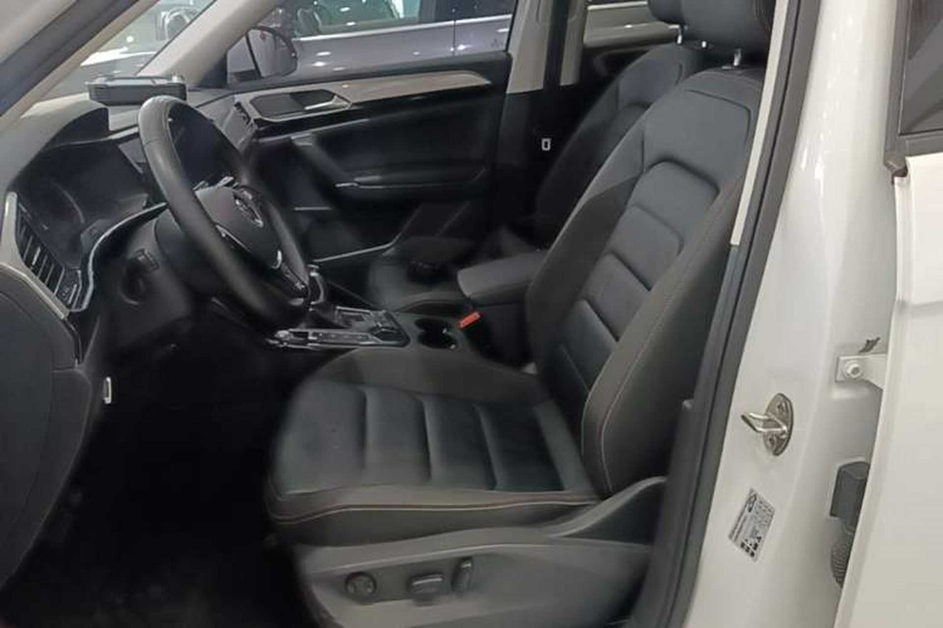 Used Volkswagen Tayron 2021 330TSI Two-Wheel Drive Luxury Smart Connectivity Version Left Front Seat