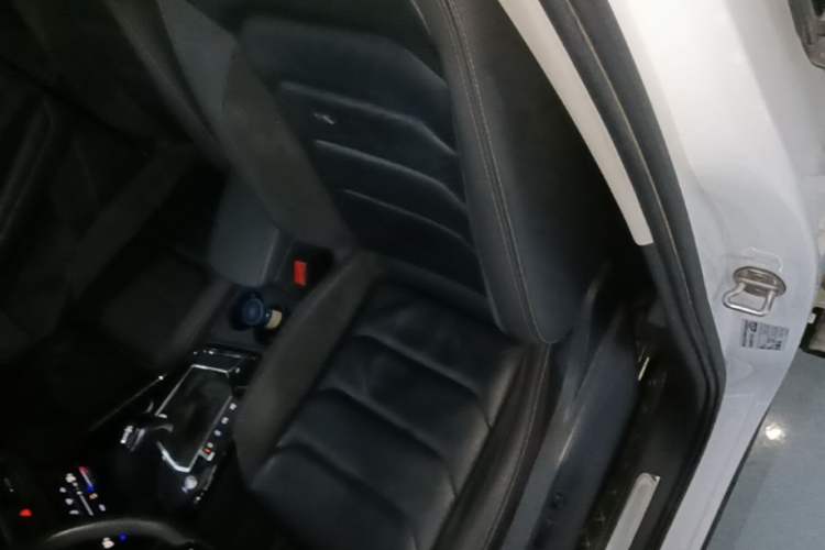 Used Volkswagen Tayron 2021 330TSI Two-Wheel Drive Luxury Smart Connectivity Version Left Front Seat