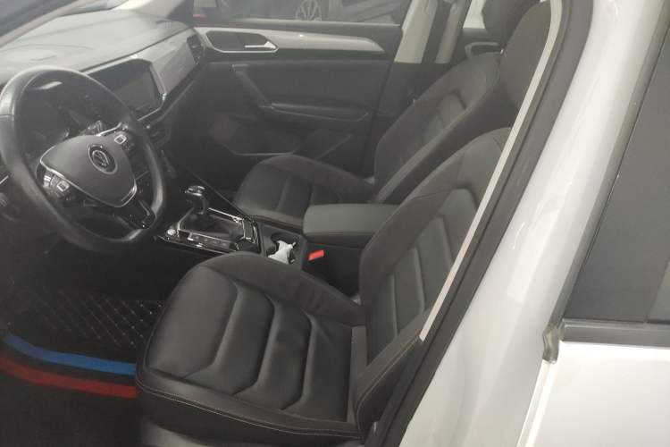 Used Volkswagen Tayron 2021 330TSI Two-Wheel Drive Luxury Smart Connectivity Version Left Front Seat