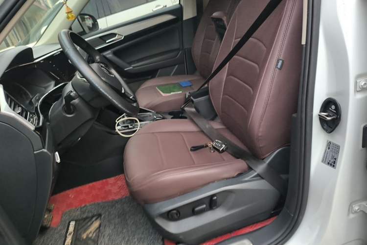 Used Volkswagen Tayron 2021 330TSI Two-Wheel Drive Luxury Smart Connectivity Version Left Front Seat
