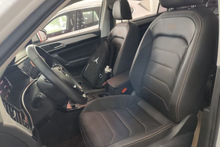 Used Volkswagen Tayron 2021 330TSI Two-Wheel Drive 30th Anniversary Edition Left Front Seat