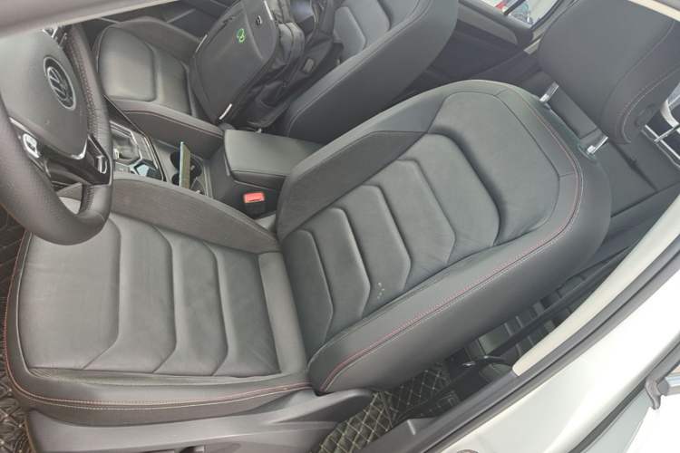 Used Volkswagen Tayron 2021 280TSI Two-Wheel Drive Luxury Smart Connectivity Version Left Front Seat