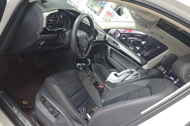 Used Volkswagen Tayron 2021 280TSI Two-Wheel Drive Luxury Smart Connectivity Version Left Front Seat