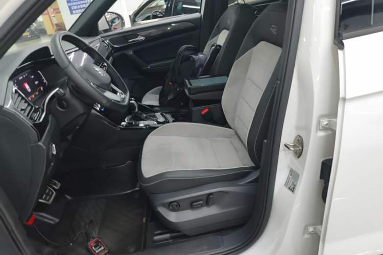 Used Volkswagen Tayron 2021 380TSI All-Wheel Drive R-Line Connected Version Left Front Seat