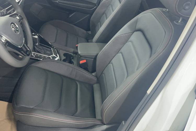 Used Volkswagen Tayron 2021 280TSI Two-Wheel Drive Luxury Smart Connectivity Version Left Front Seat