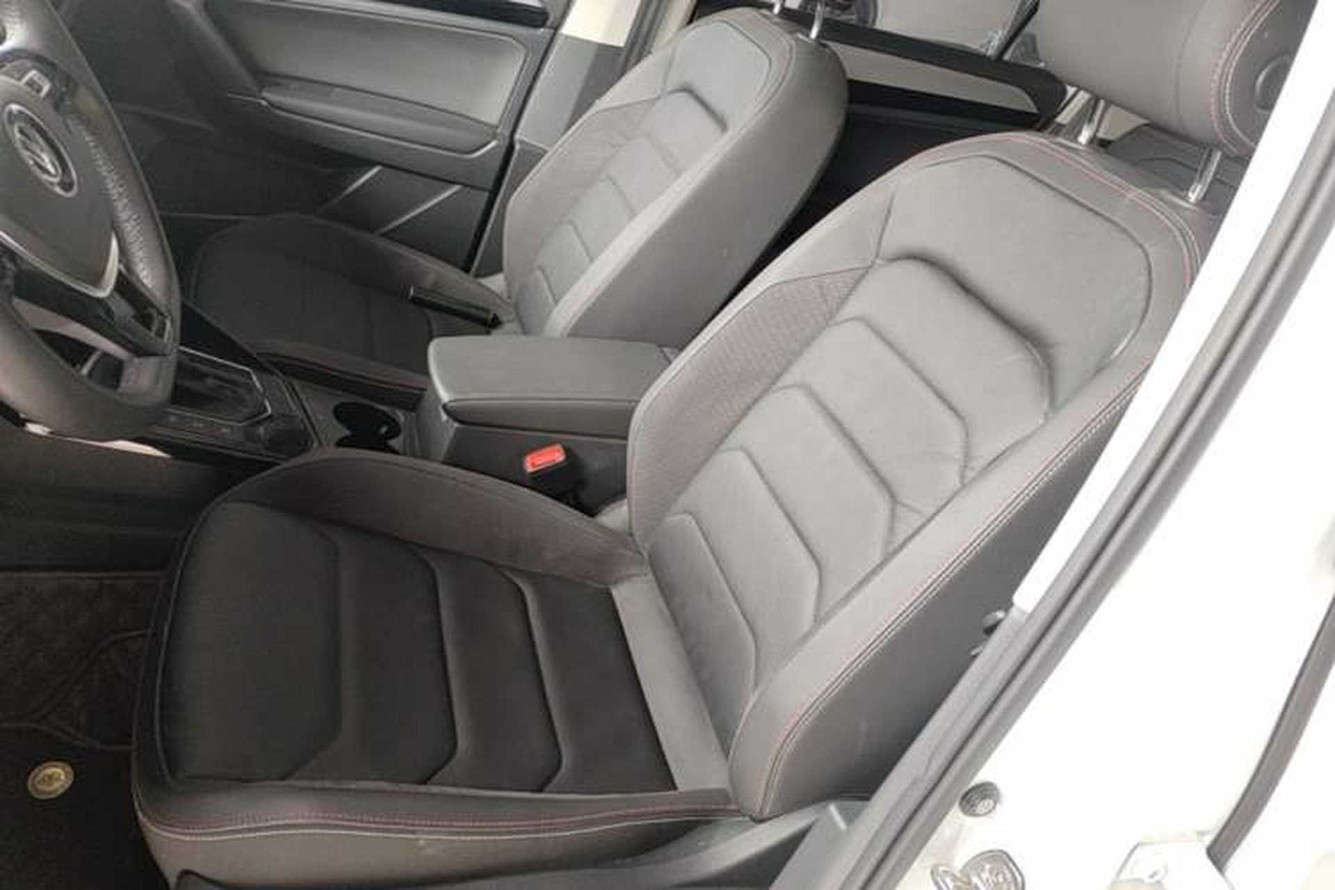 Used Volkswagen Tayron 2021 330TSI Two-Wheel-Drive 3rd Anniversary Limited Edition Left Front Seat