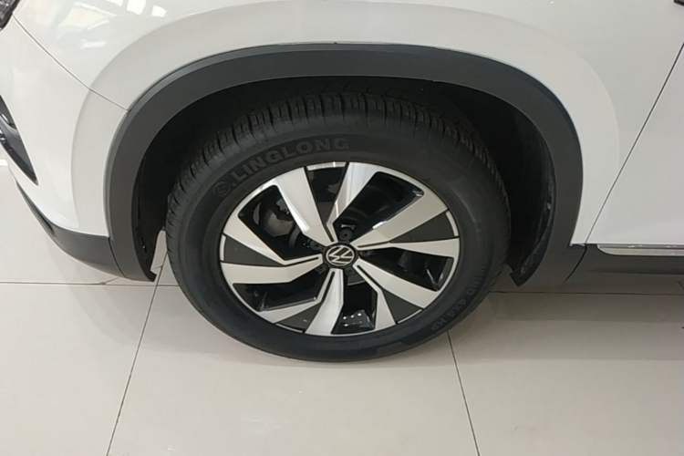 Used Volkswagen Tayron 2021 330TSI Two-Wheel-Drive 3rd Anniversary Limited Edition Left Front Wheel Hub
