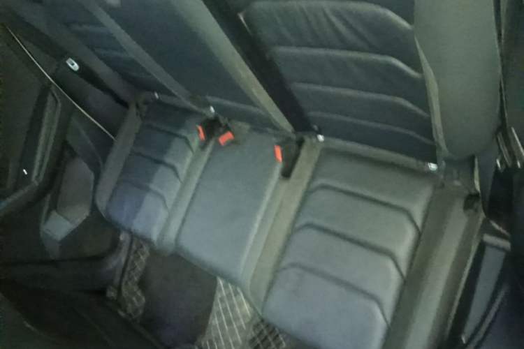 Used Volkswagen Tayron 2021 330TSI Two-Wheel Drive Luxury Smart Connectivity Version Left Rear Seat