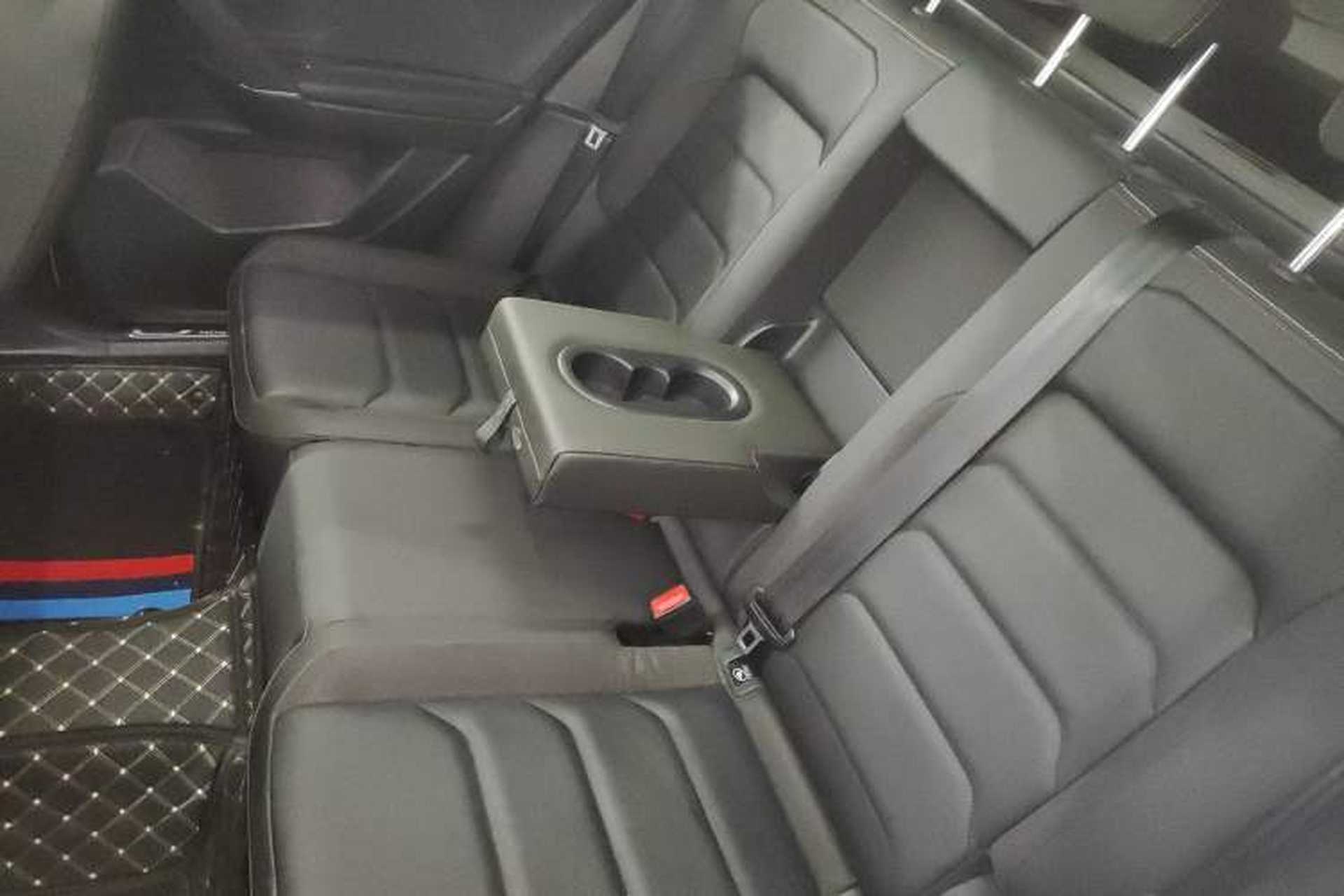 Used Volkswagen Tayron 2021 330TSI Two-Wheel Drive Luxury Smart Connectivity Version Left Rear Seat