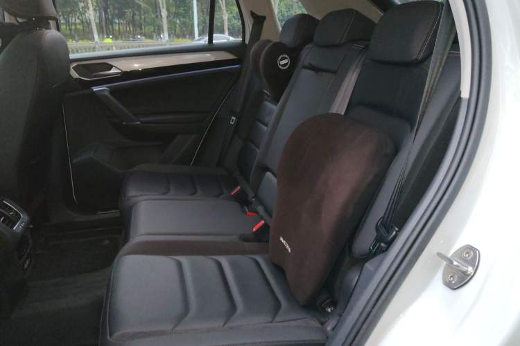 Used Volkswagen Tayron 2021 280TSI Two-Wheel Drive Luxury Smart Connectivity Version Left Rear Seat