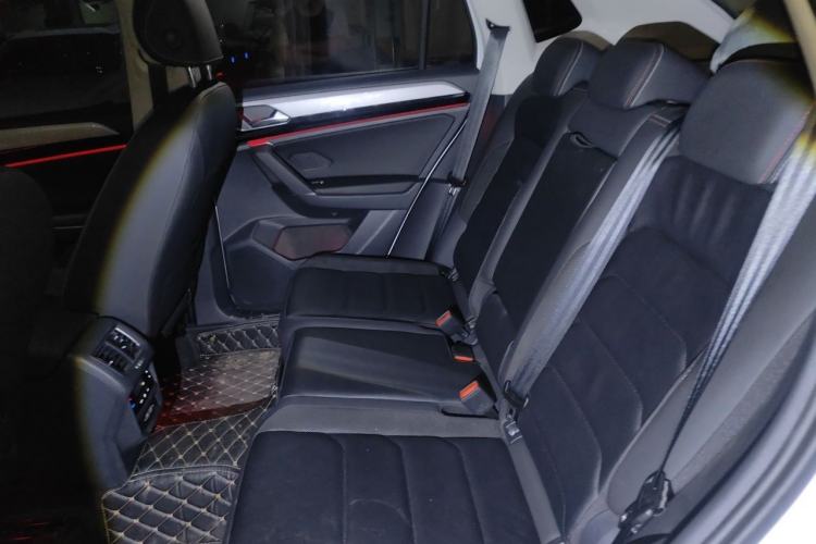 Used Volkswagen Tayron 2021 330TSI Two-Wheel Drive Luxury Smart Connectivity Version Left Rear Seat