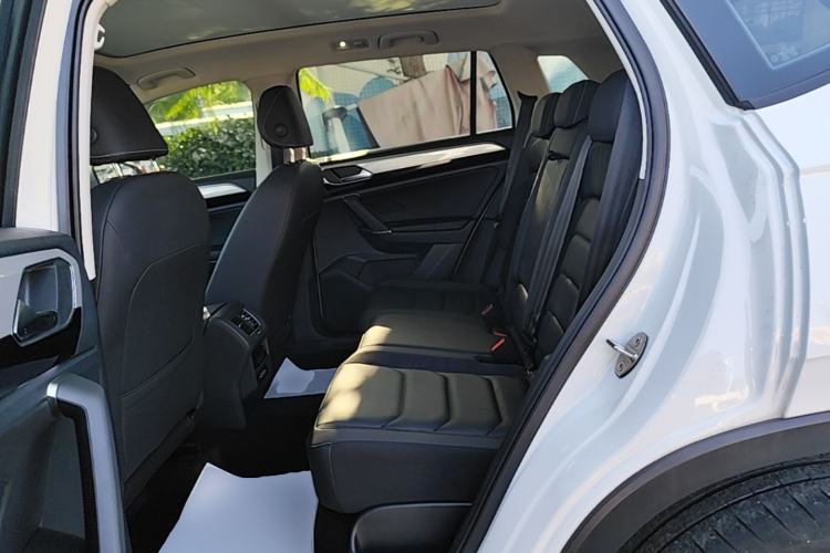 Used Volkswagen Tayron 2021 330TSI Two-Wheel Drive Luxury Connected Version Plus Left Rear Seat