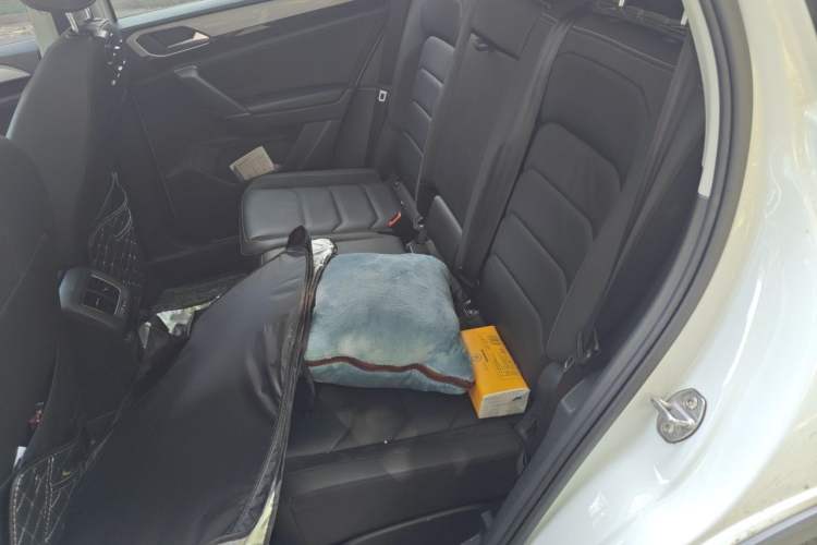 Used Volkswagen Tayron 2021 330TSI Two-Wheel Drive Luxury Smart Connectivity Version Left Rear Seat