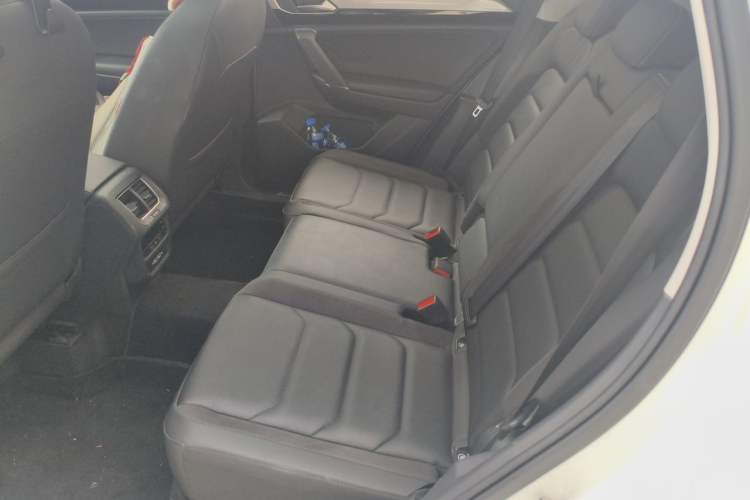 Used Volkswagen Tayron 2021 330TSI Two-Wheel Drive Luxury Connected Version Plus Left Rear Seat