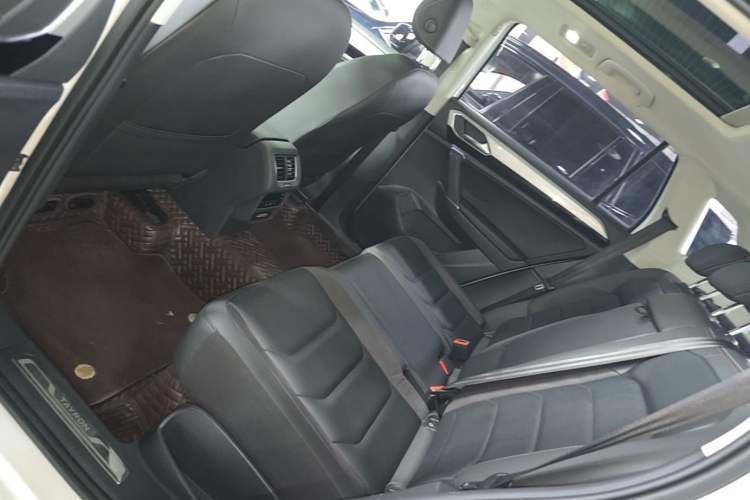 Used Volkswagen Tayron 2021 280TSI Two-Wheel Drive Luxury Smart Connectivity Version Left Rear Seat