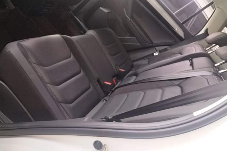 Used Volkswagen Tayron 2021 280TSI Two-Wheel Drive Luxury Smart Connectivity Version Left Rear Seat