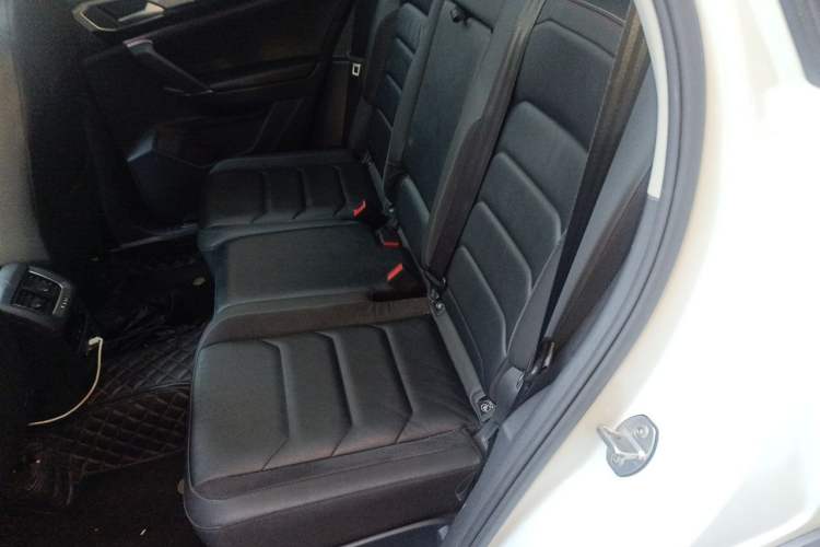 Used Volkswagen Tayron 2021 330TSI Two-Wheel Drive Luxury Connected Version Plus Left Rear Seat