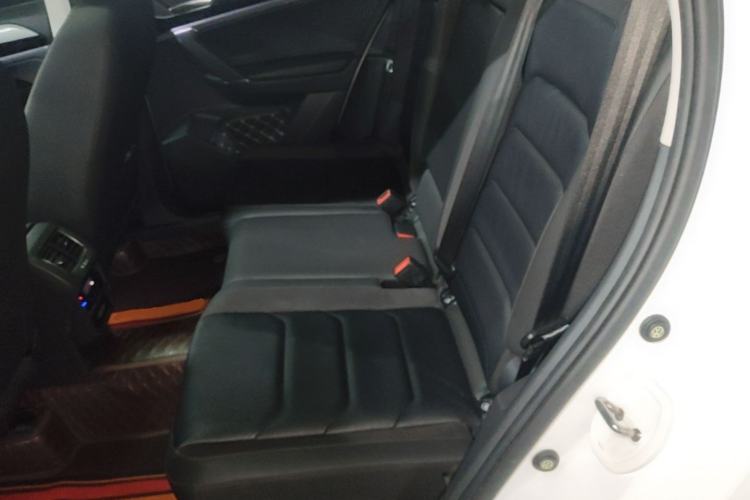 Used Volkswagen Tayron 2021 330TSI Two-Wheel-Drive 3rd Anniversary Limited Edition Left Rear Seat