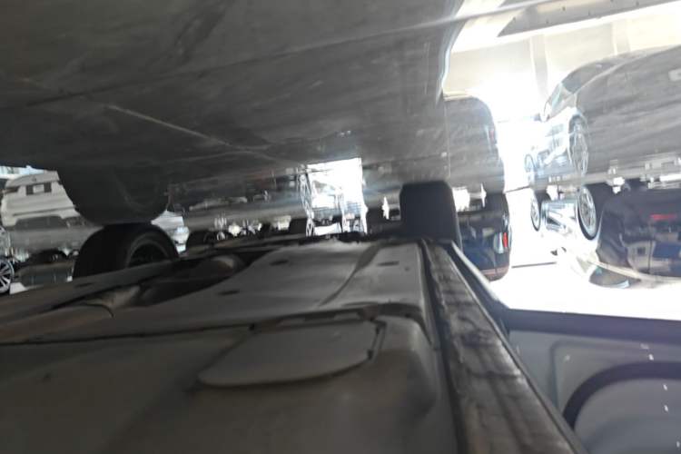 Used Volkswagen Tayron 2021 330TSI Two-Wheel Drive Luxury Smart Connectivity Version Left Side Sill