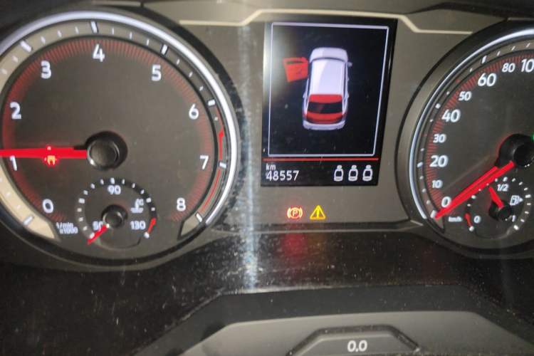 Used Volkswagen Tayron 2021 330TSI Two-Wheel Drive Luxury Smart Connectivity Version Odometer Close Up