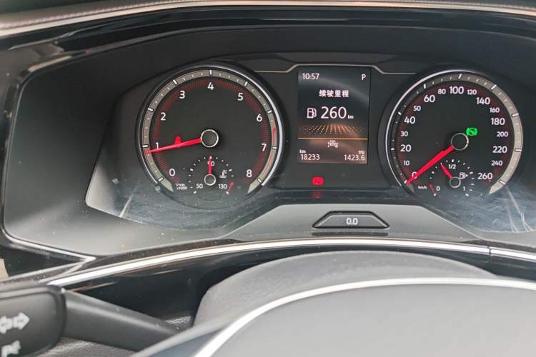 Used Volkswagen Tayron 2021 330TSI Two-Wheel Drive Luxury Smart Connectivity Version Odometer Close Up