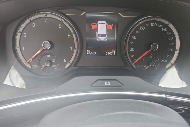 Used Volkswagen Tayron 2021 330TSI Two-Wheel Drive Luxury Smart Connectivity Version Odometer Close Up
