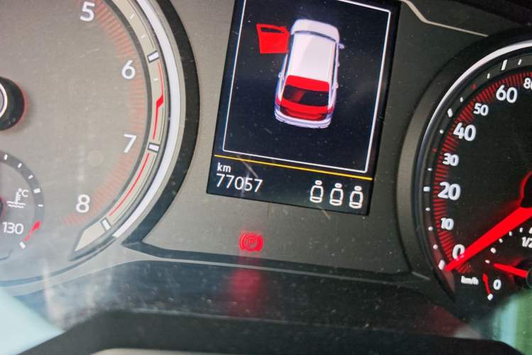 Used Volkswagen Tayron 2021 280TSI Two-Wheel Drive Luxury Smart Connectivity Version Odometer Close Up