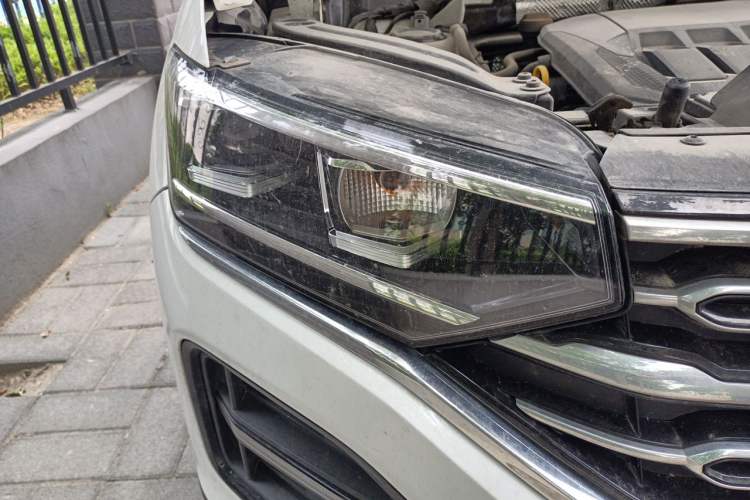 Used Volkswagen Tayron 2021 330TSI Two-Wheel Drive Luxury Smart Connectivity Version Right Front Headlight
