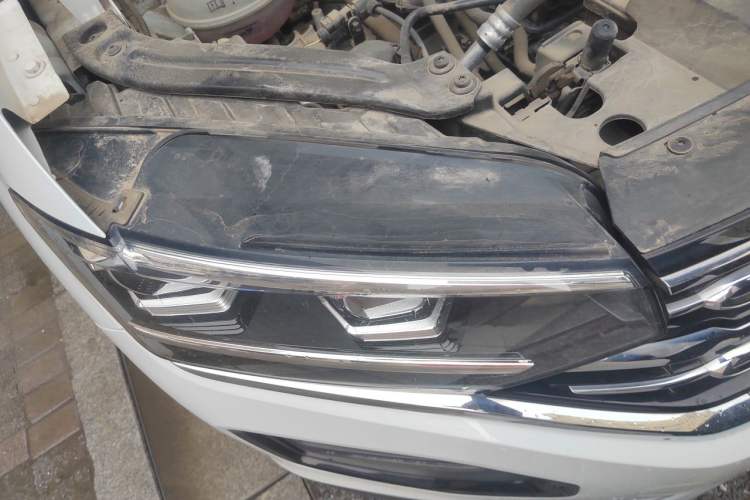 Used Volkswagen Tayron 2021 280TSI Two-Wheel Drive Luxury Smart Connectivity Version Right Front Headlight