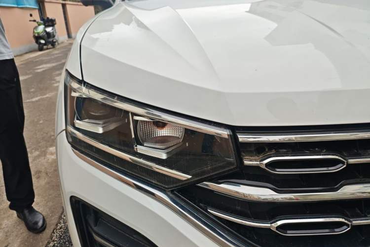 Used Volkswagen Tayron 2021 280TSI Two-Wheel Drive Luxury Smart Connectivity Version Right Front Headlight