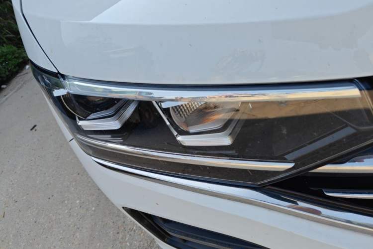 Used Volkswagen Tayron 2021 280TSI Two-Wheel Drive Luxury Smart Connectivity Version Right Front Headlight