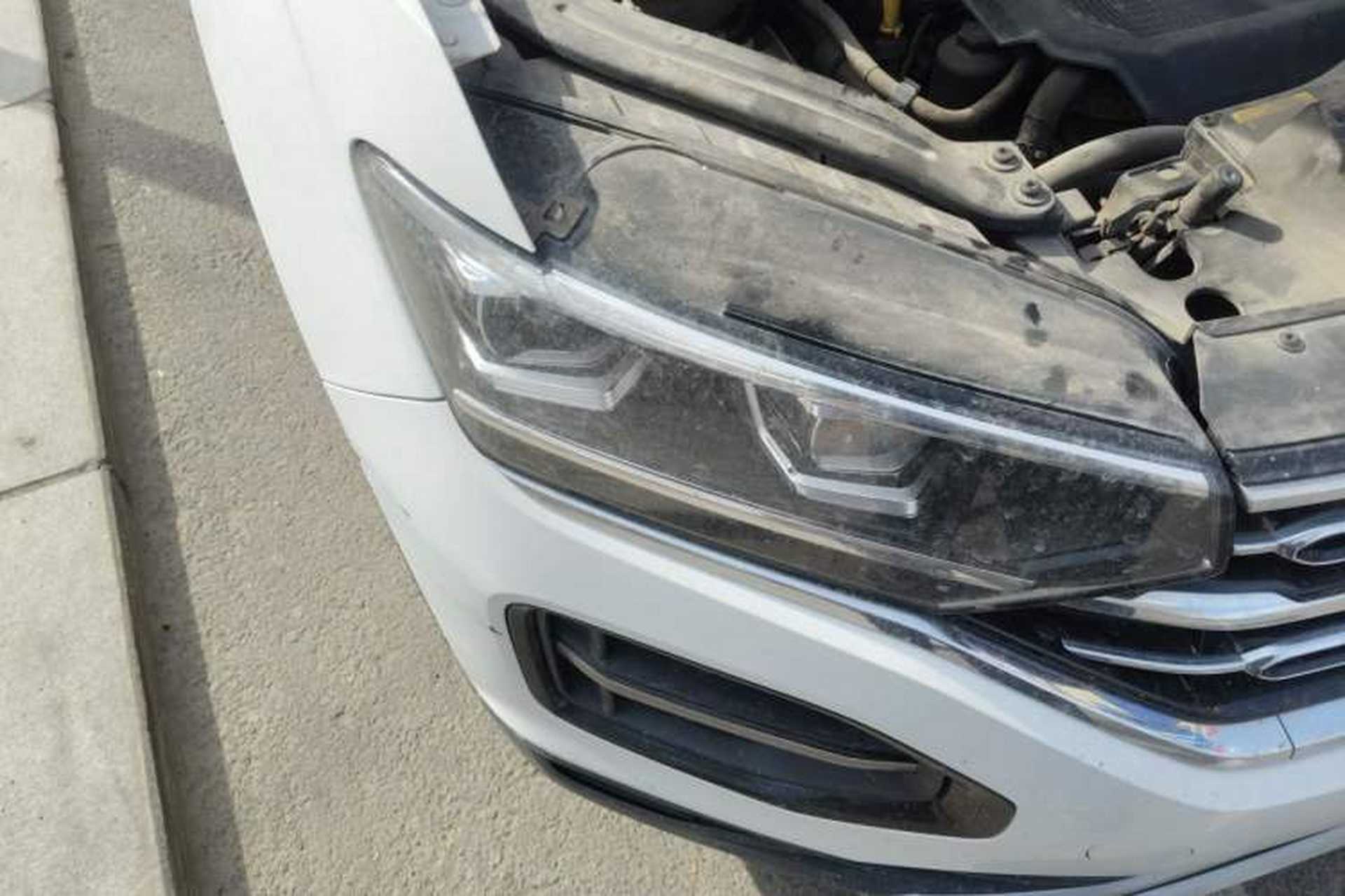 Used Volkswagen Tayron 2021 330TSI Two-Wheel Drive Luxury Smart Connectivity Version Right Front Headlight