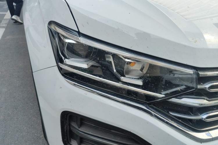 Used Volkswagen Tayron 2021 330TSI Two-Wheel Drive Luxury Smart Connectivity Version Right Front Headlight