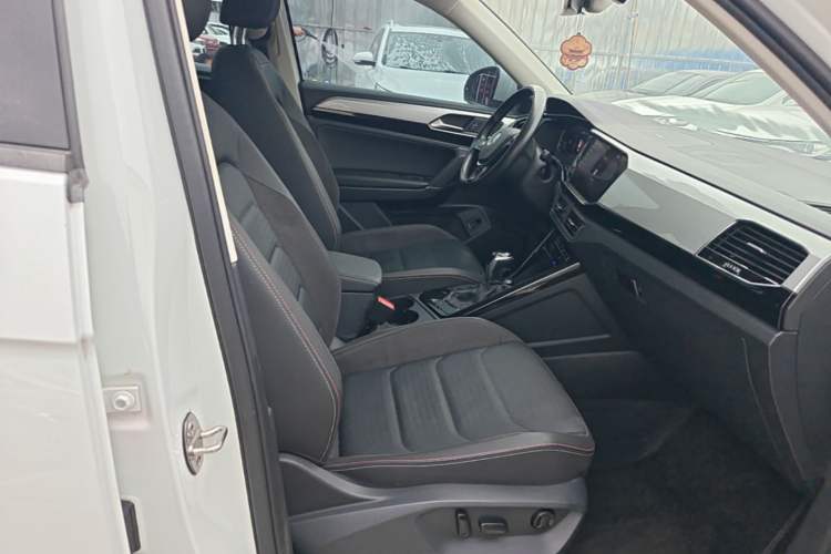 Used Volkswagen Tayron 2021 330TSI Two-Wheel Drive Luxury Connected Version Plus Right Front Seat