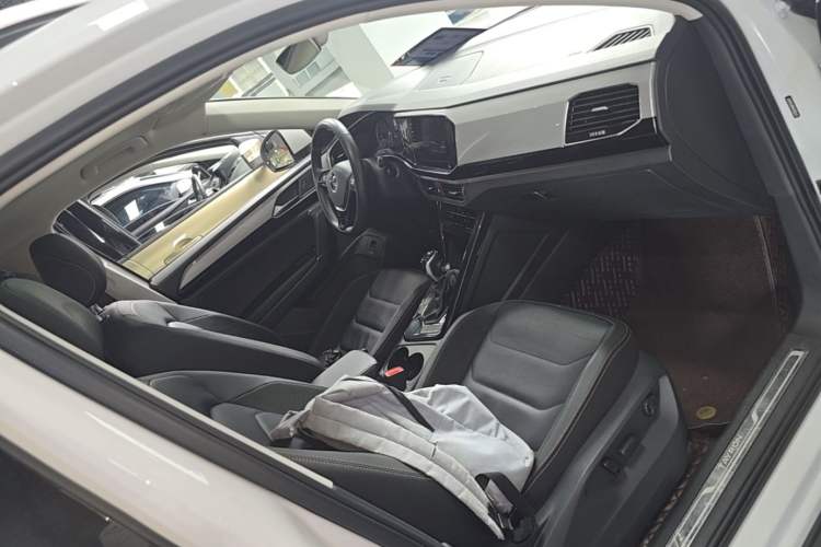 Used Volkswagen Tayron 2021 280TSI Two-Wheel Drive Luxury Smart Connectivity Version Right Front Seat